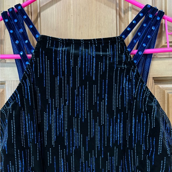 Leotard with cut outs and fringe skirt. - Picture 4 of 6